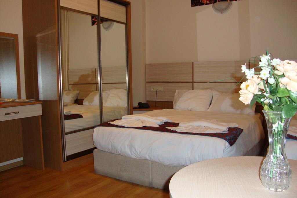 Royal Suites Besiktas Istanbul Room photo
